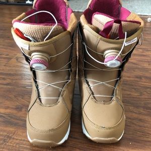 Burton Limelight snowboard boots